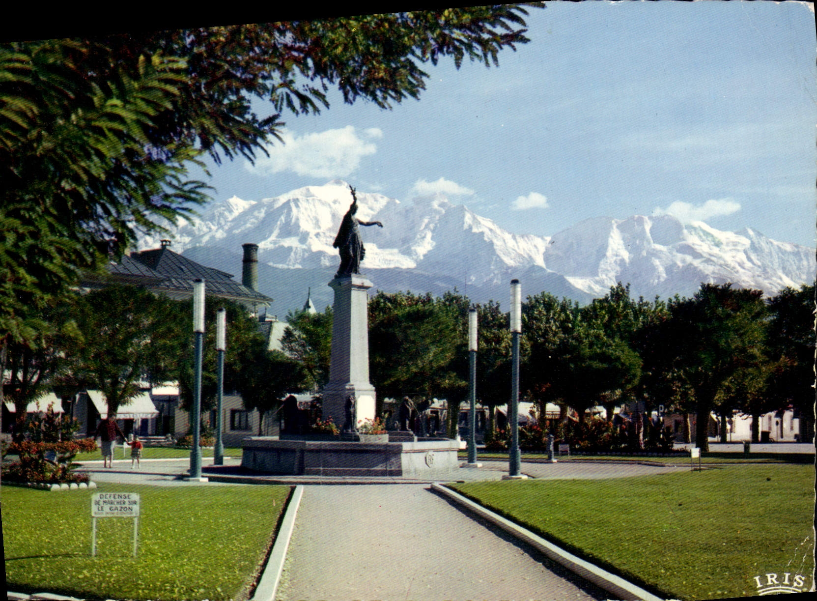 CPM Sallanches Place Charles Albert Et Le Mont Blanc