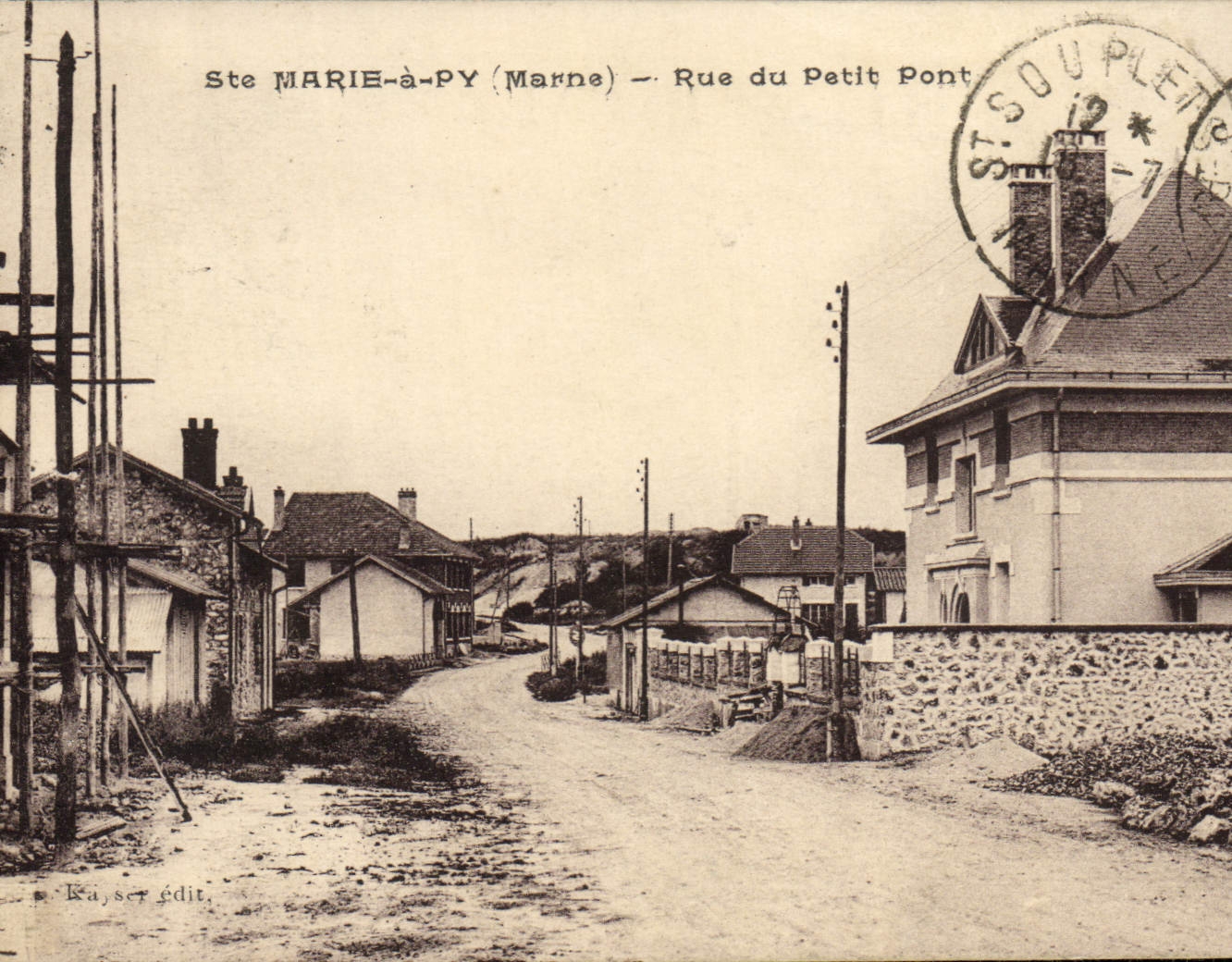 CPA Marie A Py Rue Du Petit Pont