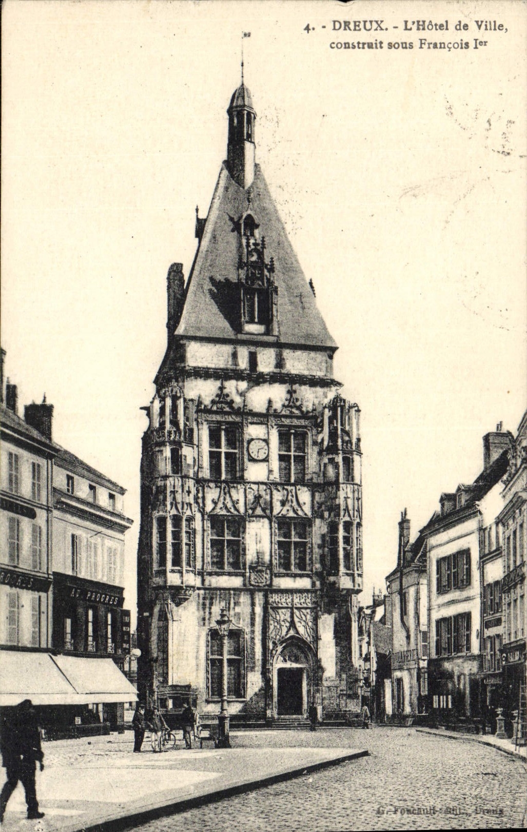 CPA Dreux L'Hotel De Ville Construit Sous Francois 1er