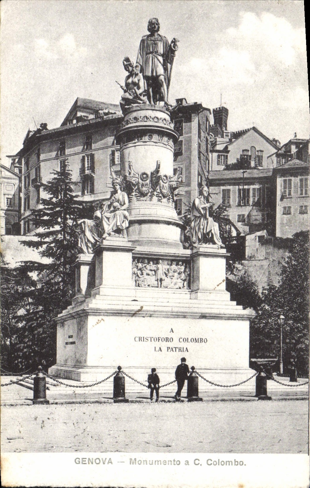 VINTAGE POSTCARD Genova Monumento has S Colombo