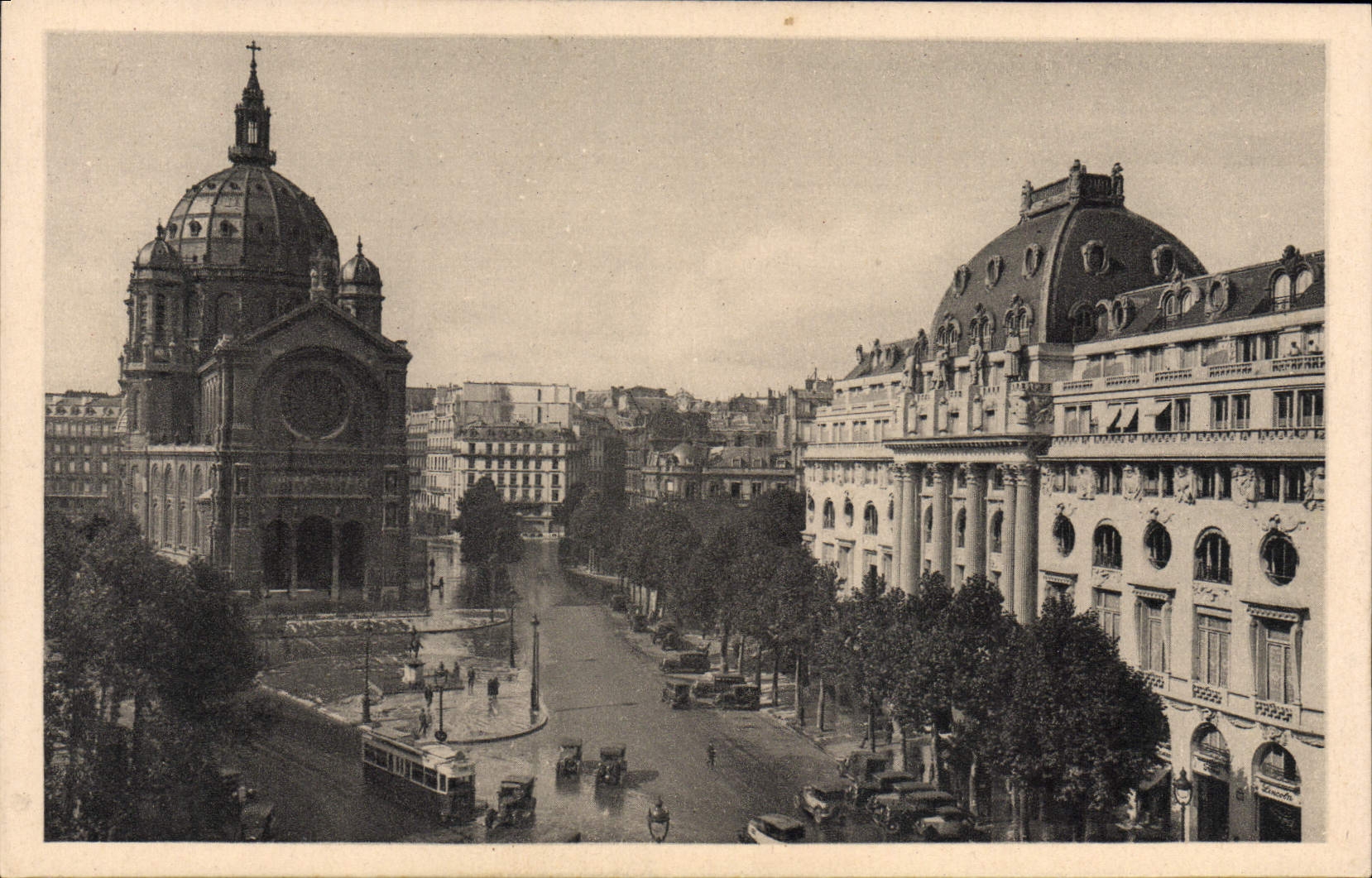 CPA Paris Place Saint Augustin