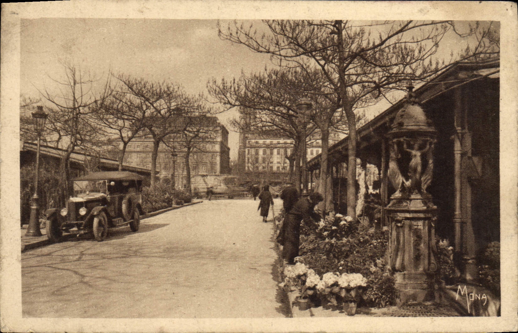 Tablas de la POSTAL de la VENDIMIA pequeñas de mercado de París a las flores del ISCED
