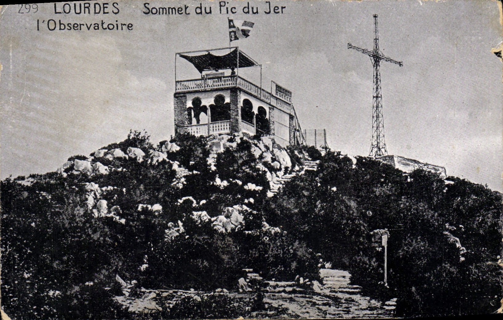 VINTAGE POSTCARD Heavy Summit Of the Peak Of Jer I' Observatoire