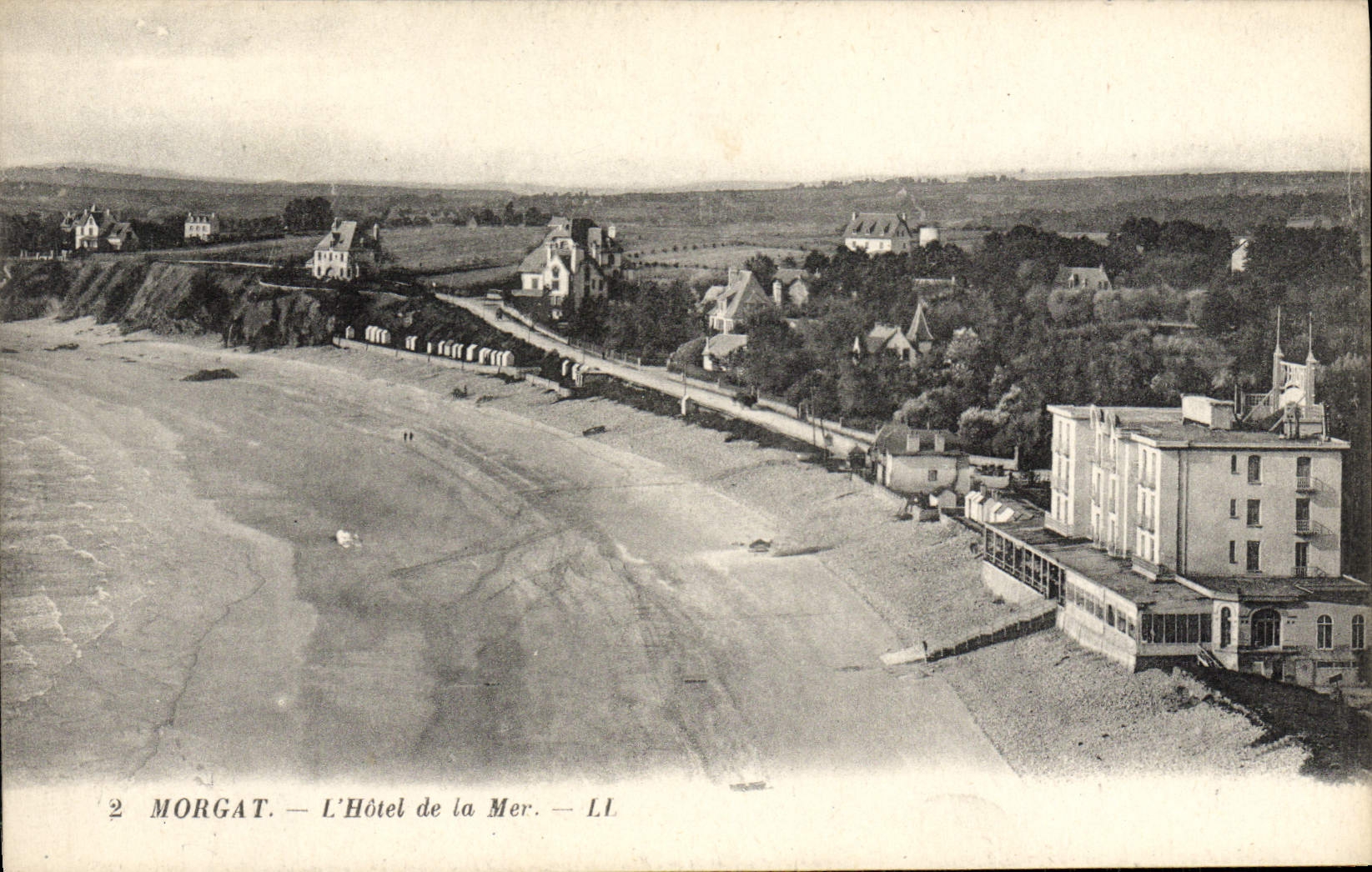 VINTAGE POSTCARD Morgat the Hotel Of the Sea