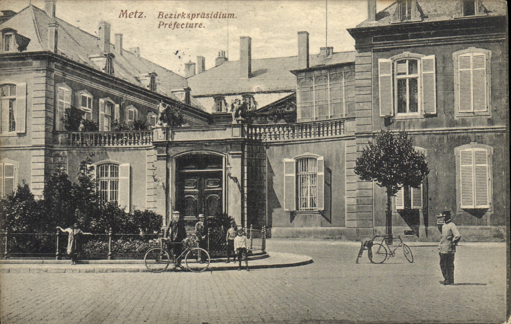 Prefectura de Metz de la POSTAL de la VENDIMIA