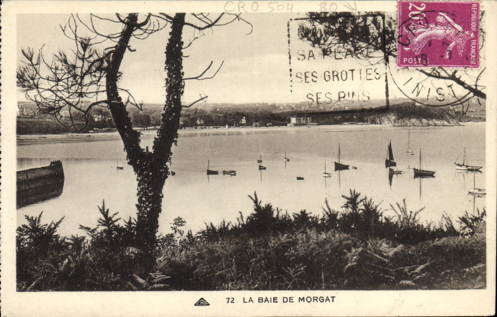 VINTAGE POSTCARD the Bay of Morgat Daguin