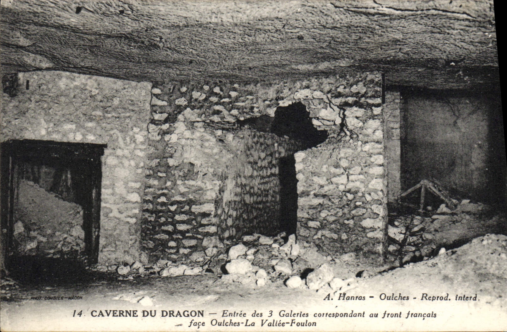 La cueva de la POSTAL de la VENDIMIA del dragón entró en de las 3 galerías que correspondían a la cara francesa de Outches de la cara el valle más lleno