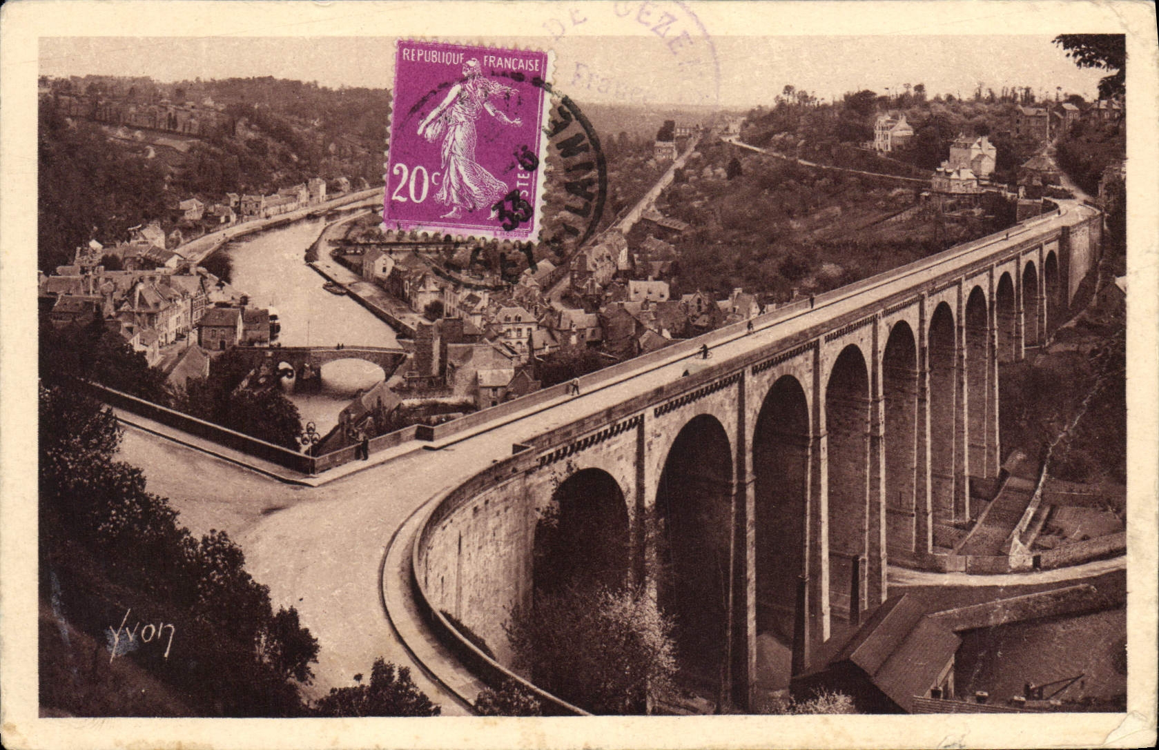 CPA Bretagne Dinan Le Viaduc De Lanvallay Et La Vallee de la Rance