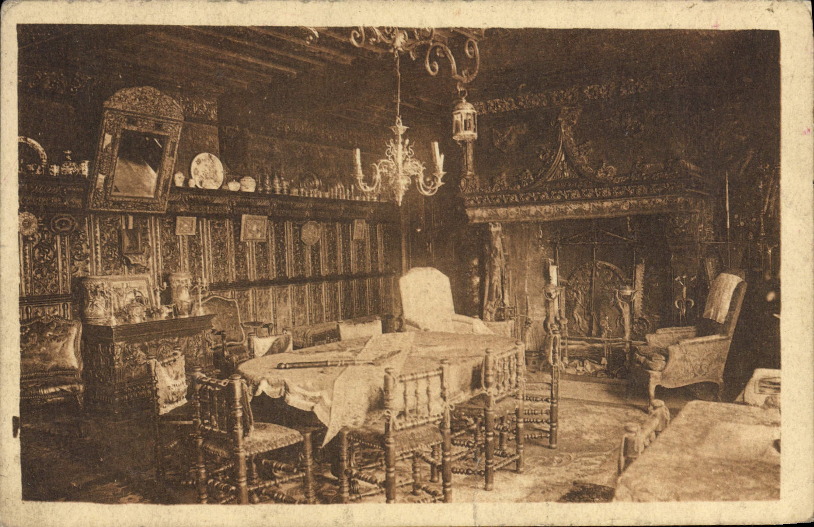 VINTAGE POSTCARD Divine On Sea Room Of Marmourets William the Conqueror Fashionable country inn