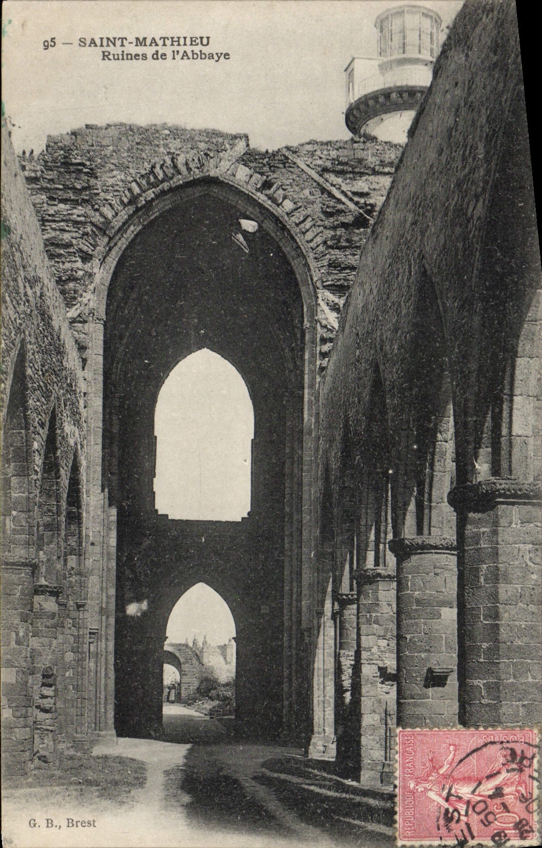 VINTAGE POSTCARD Holy Mathieu Ruins De I' Abbaye