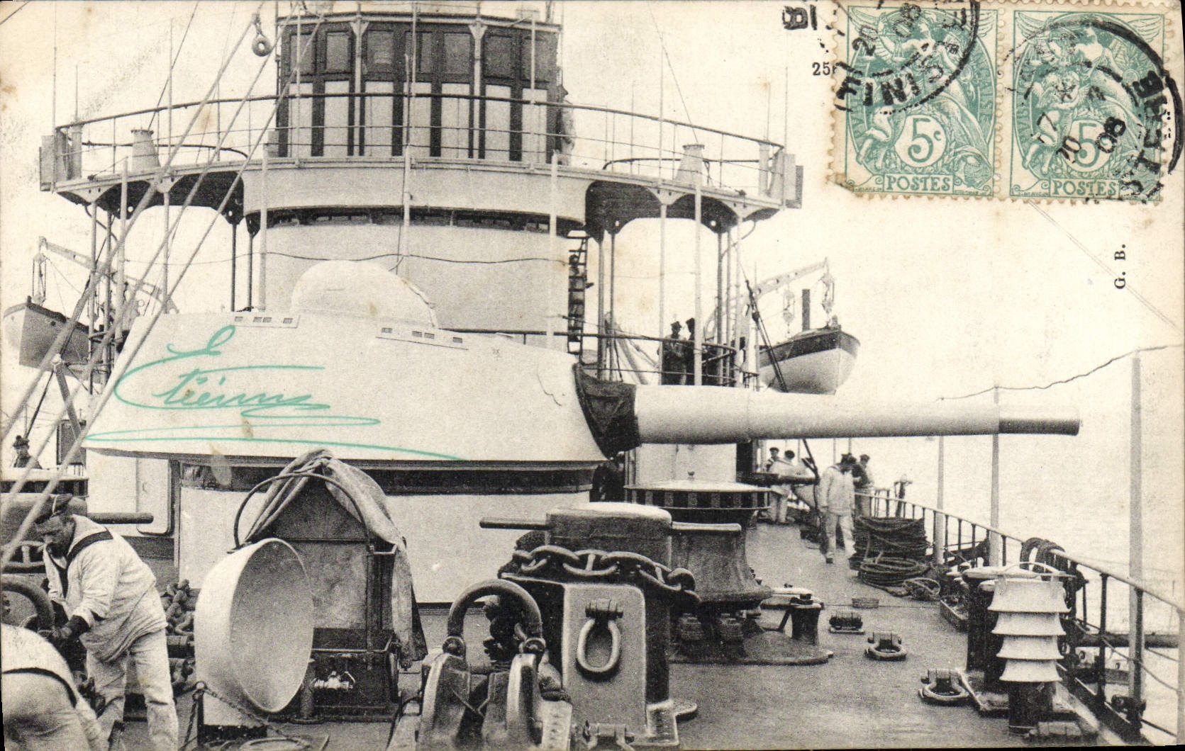 CPA Bateau de guerre Canons 