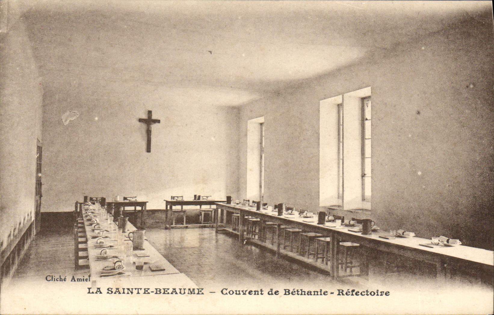 VINTAGE POSTCARD Sainte Beaume Brood De Bethanie Refectoire