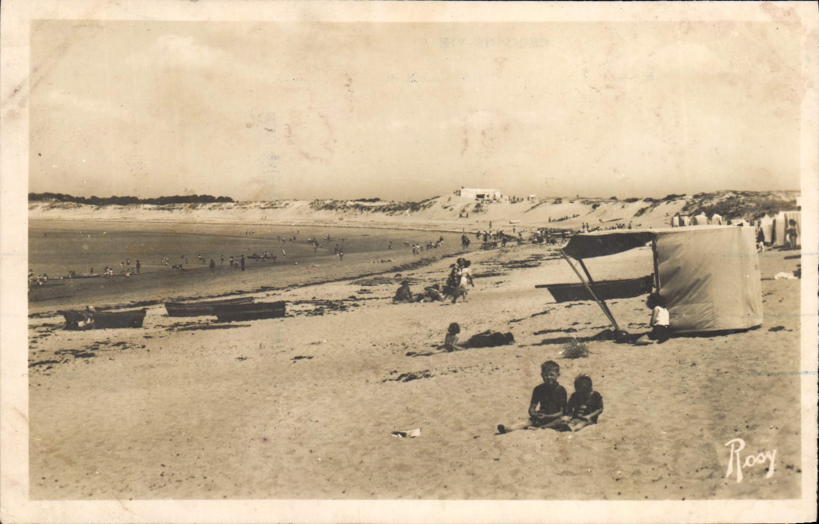 VINTAGE POSTCARD Sion On the Ocean the beach per hour of the bath