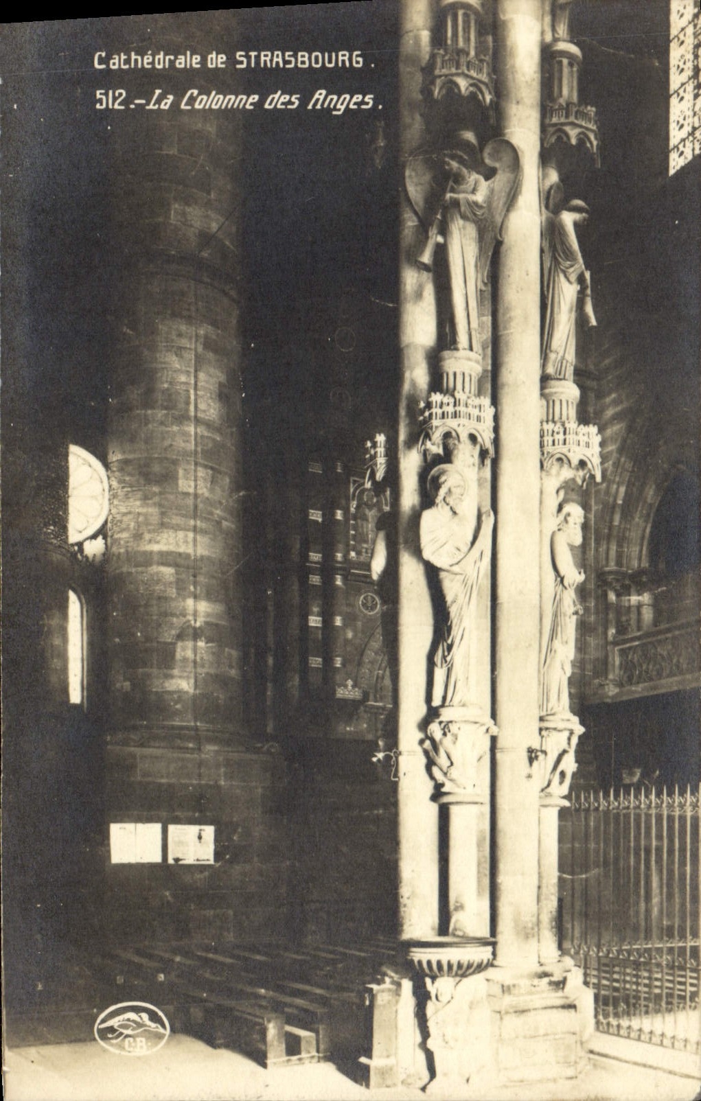 Catedral de la POSTAL de la VENDIMIA de Estrasburgo la columna de los ángeles