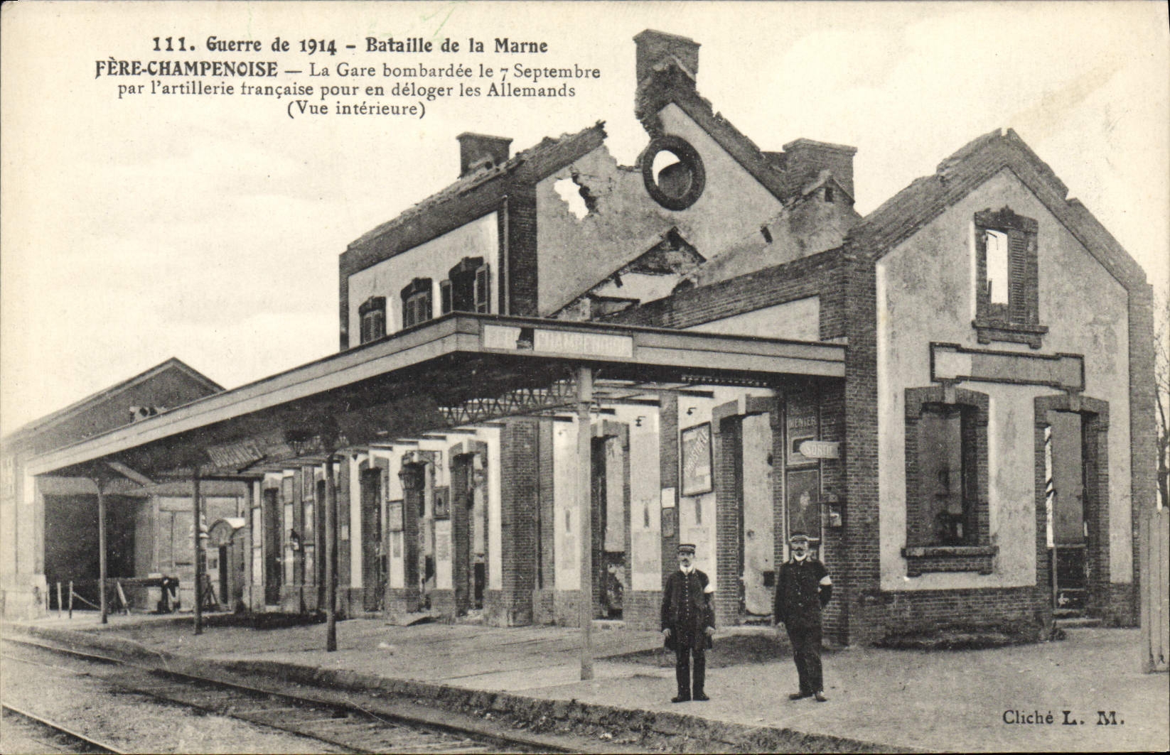 VINTAGE POSTCARD War Of Battle Of the Champagne Fere Marne Train station bombardee Militaria