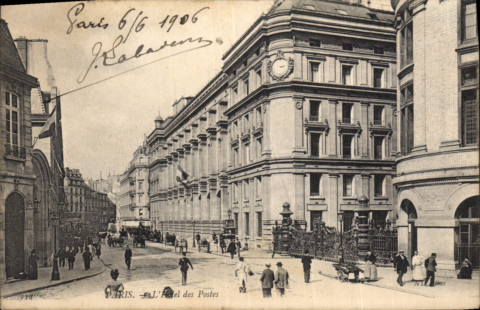 VINTAGE POSTCARD Paris the Post office building