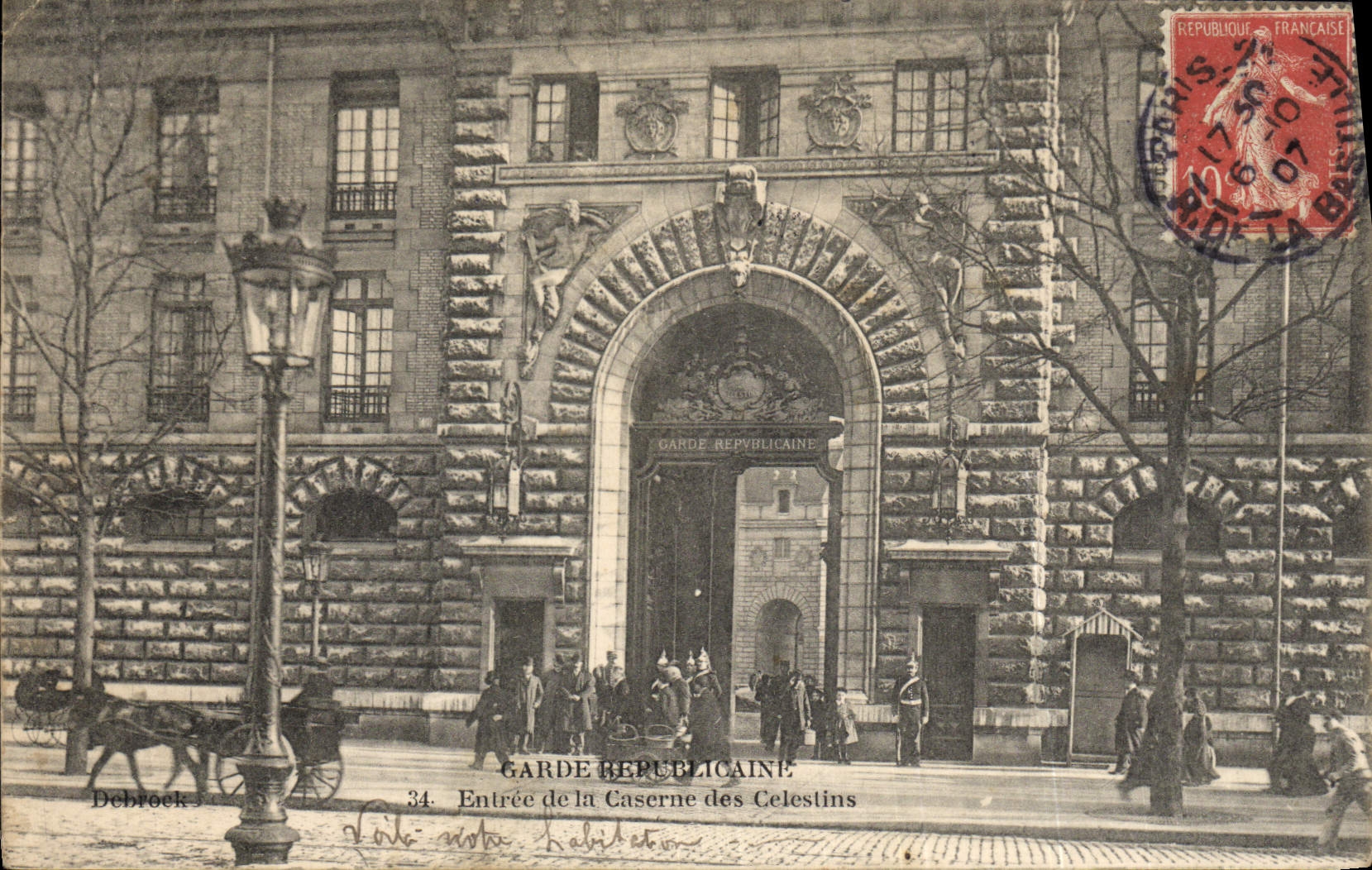 CPA Garde Republicaine Entree De La Caserne Des Celestins Paris