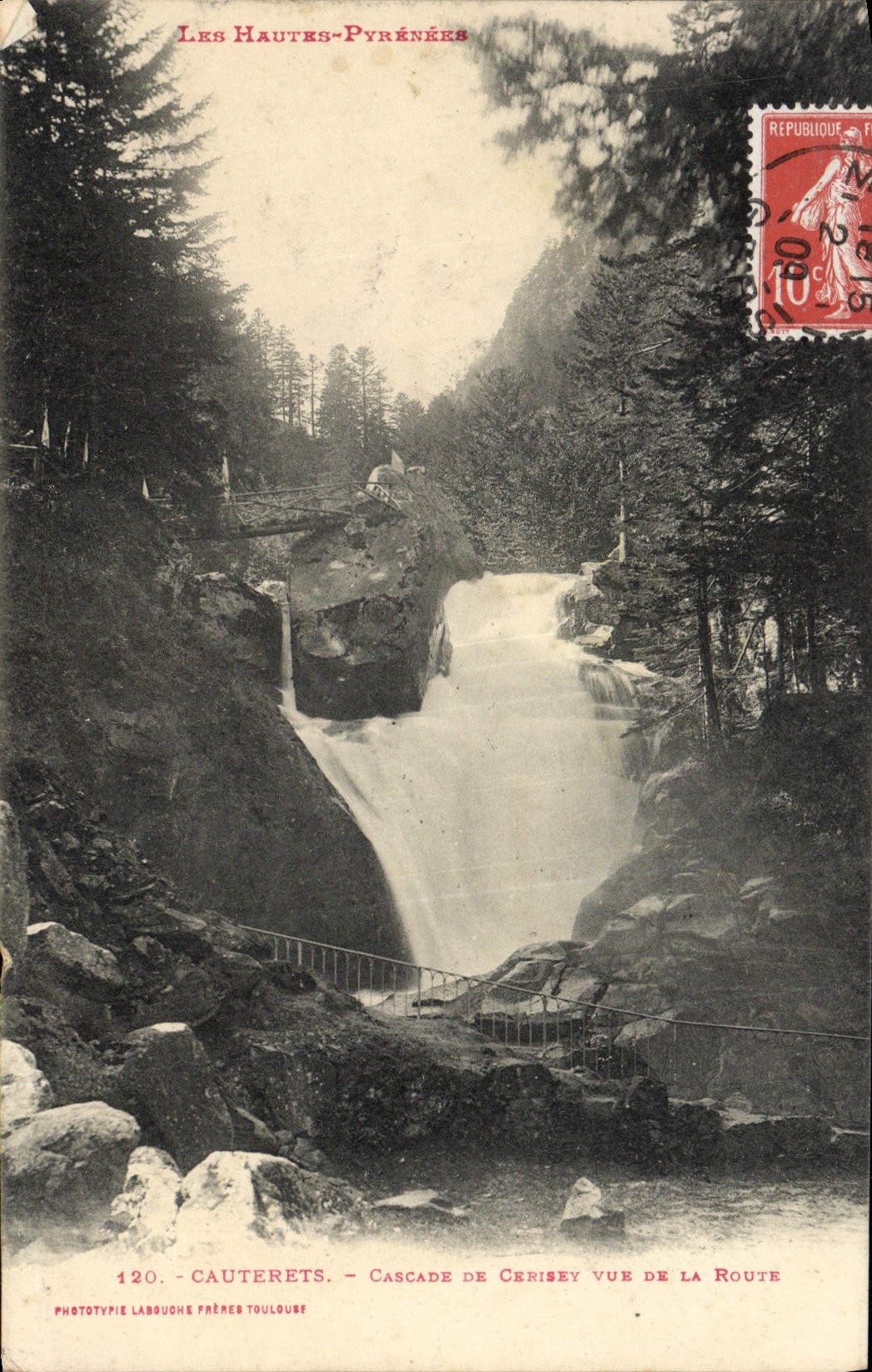 CPA Cauterets Cascade De Cerisxy Vue De La Route