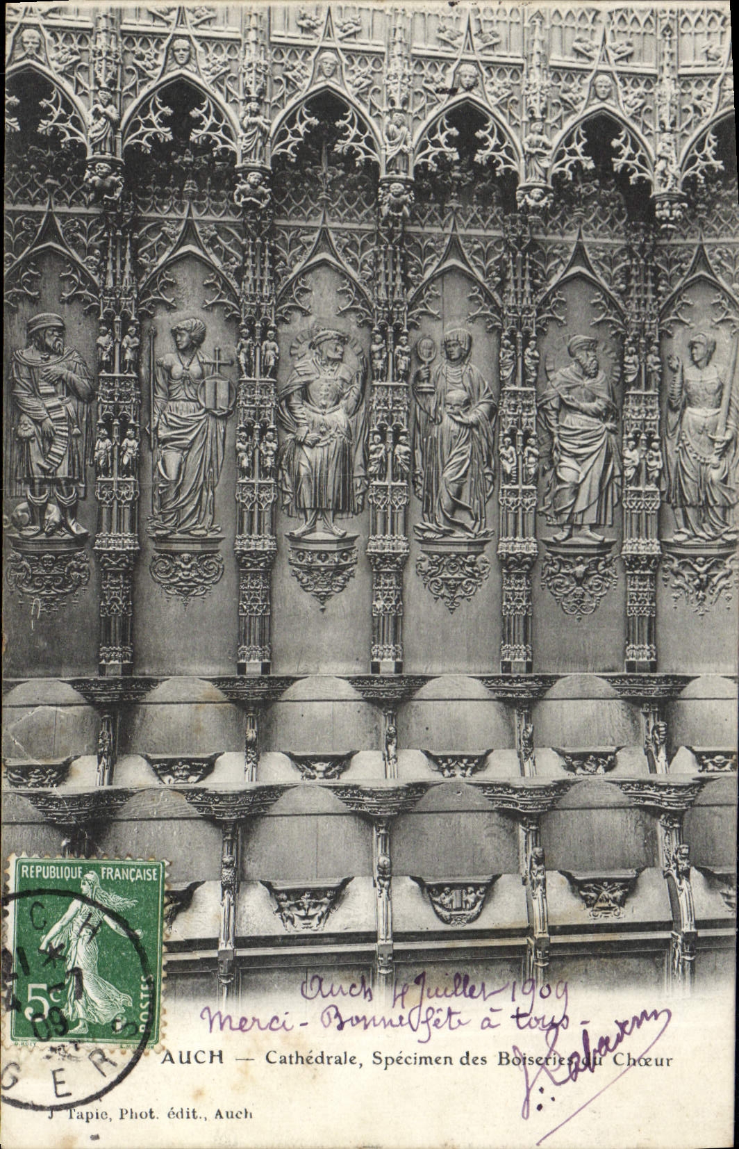 Espécimen de la catedral de Auch de la POSTAL de la VENDIMIA de los woodworks del estribillo