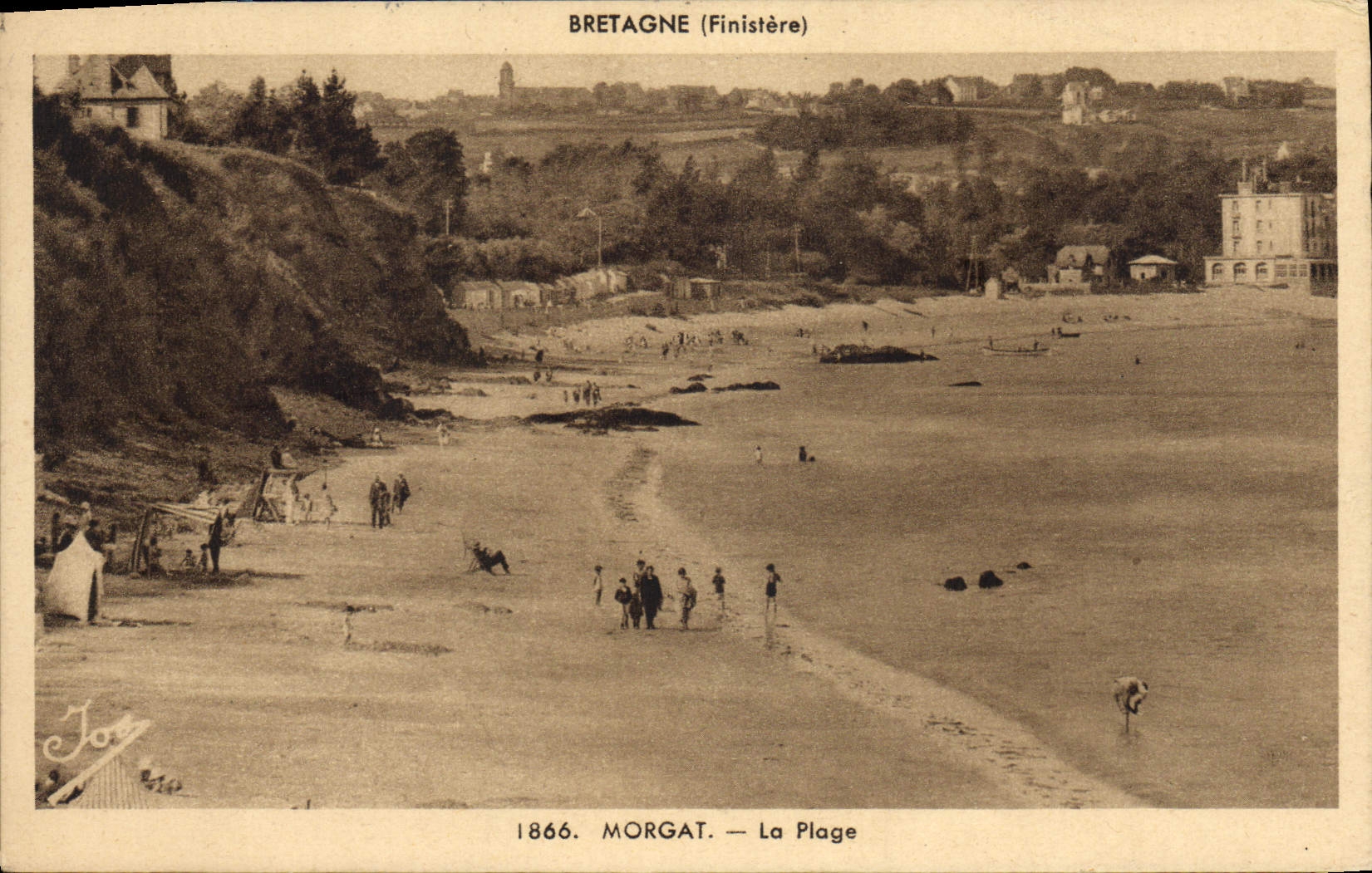 VINTAGE POSTCARD Brittany Morgat the beach