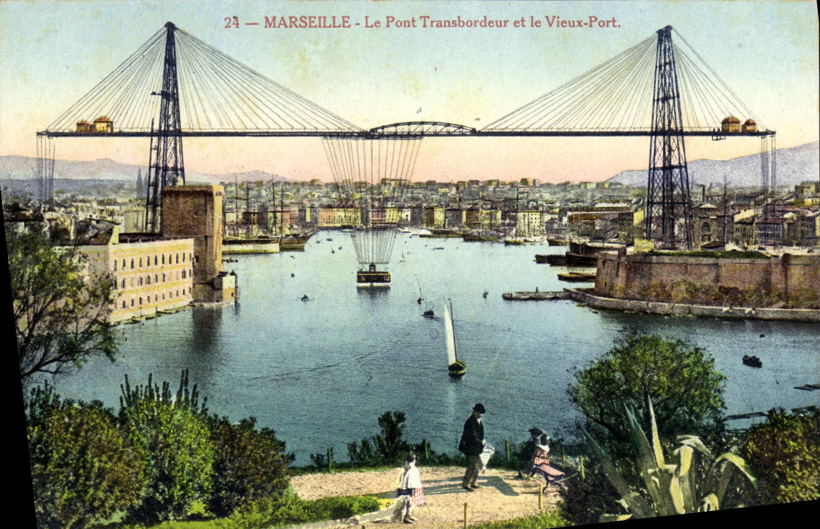 CPA Marseille Le Pont Transbordeur Et Le Vieux Port