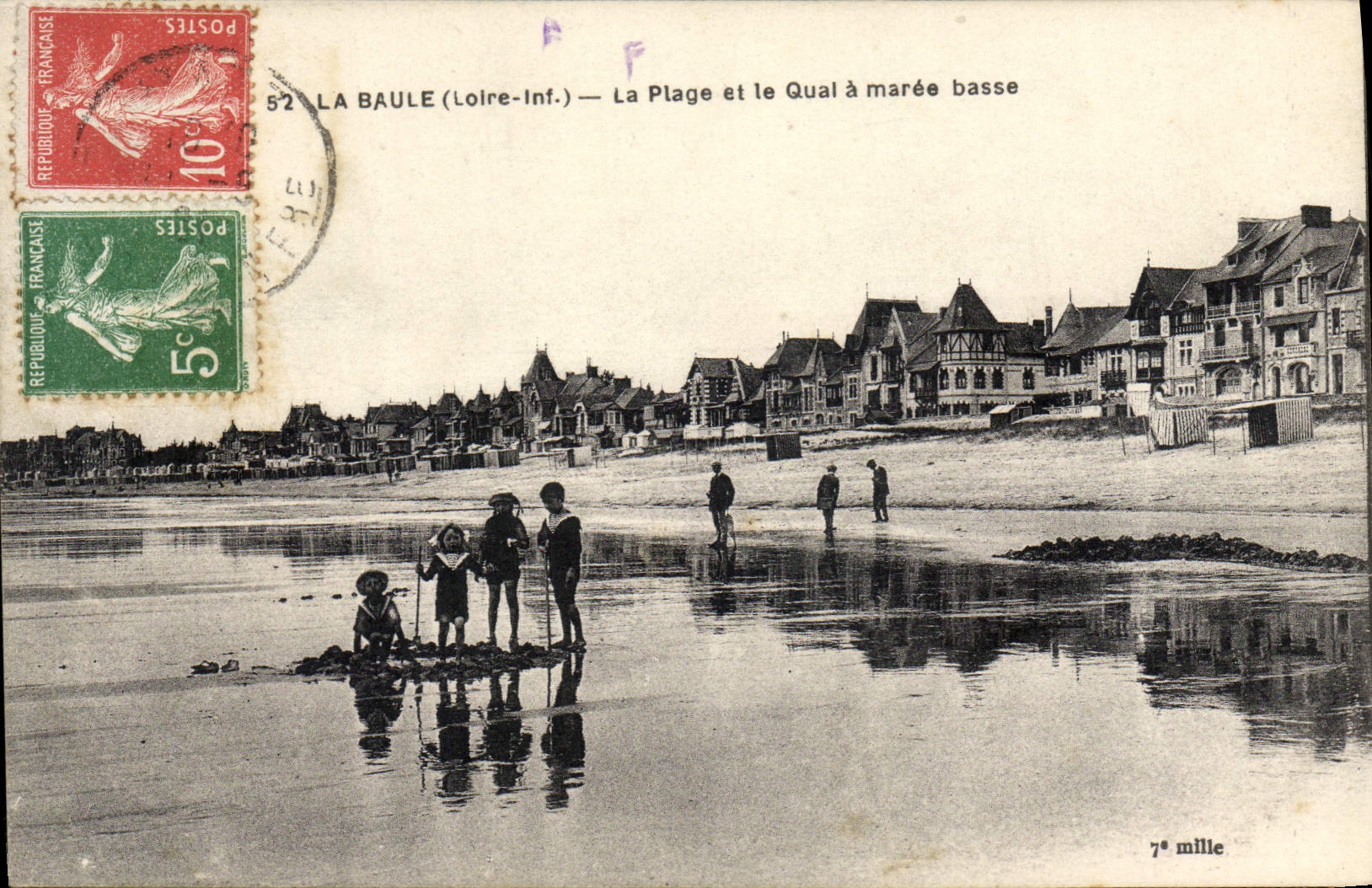 VINTAGE POSTCARD La Baule Boulevard De I' Ocean Seen Towards the Casino Children