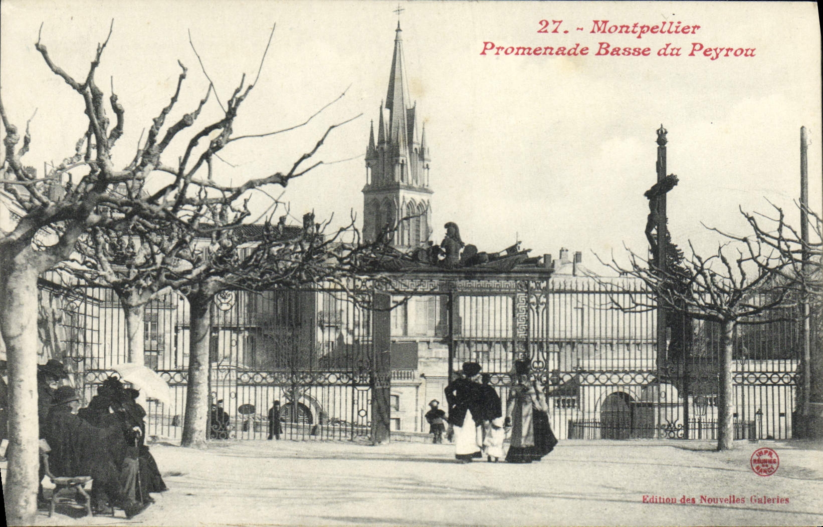 VINTAGE POSTCARD Montpellier Low Walk Of Peyrou