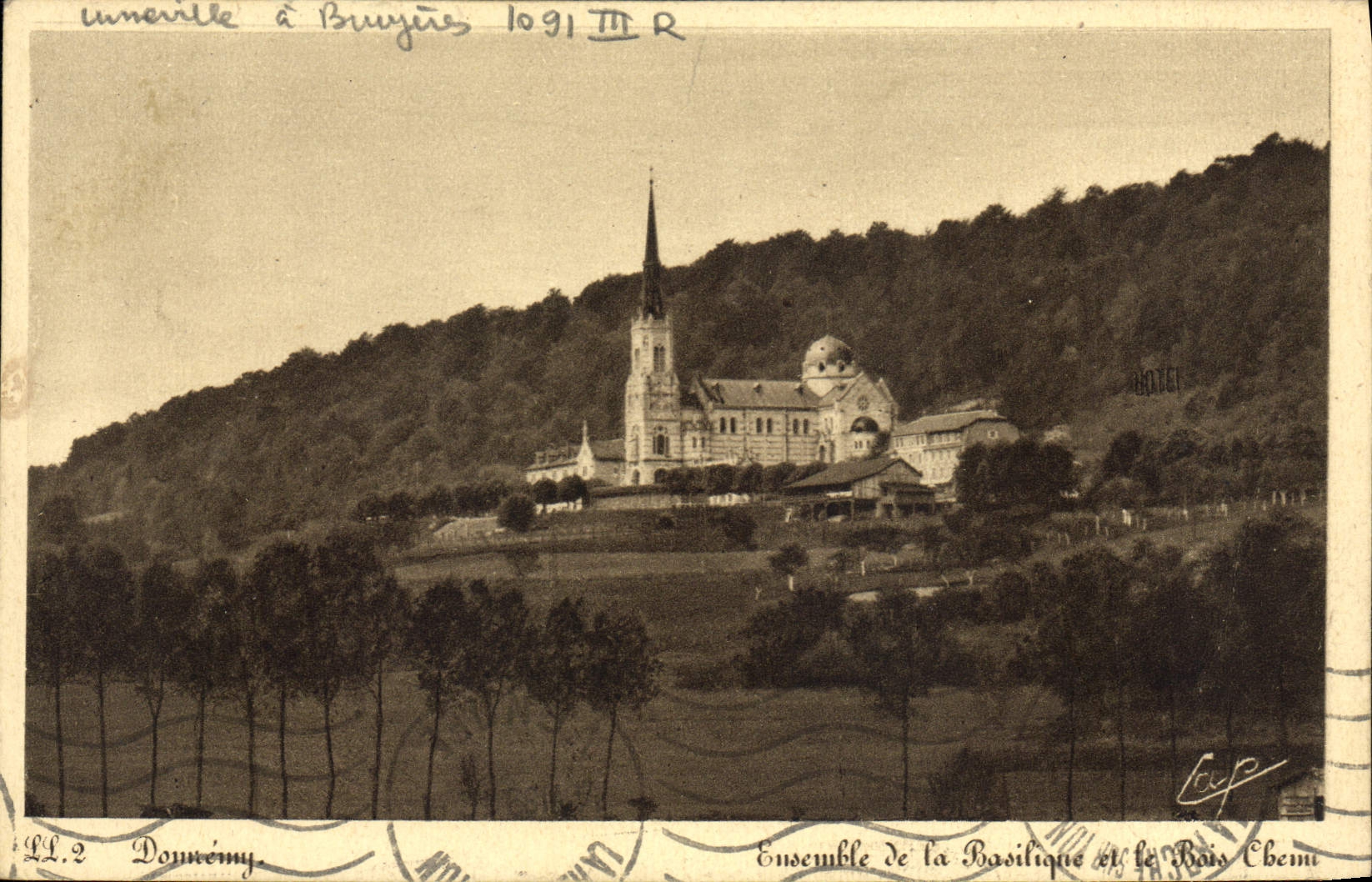 CPA Domremy Ensemble De La Basilique