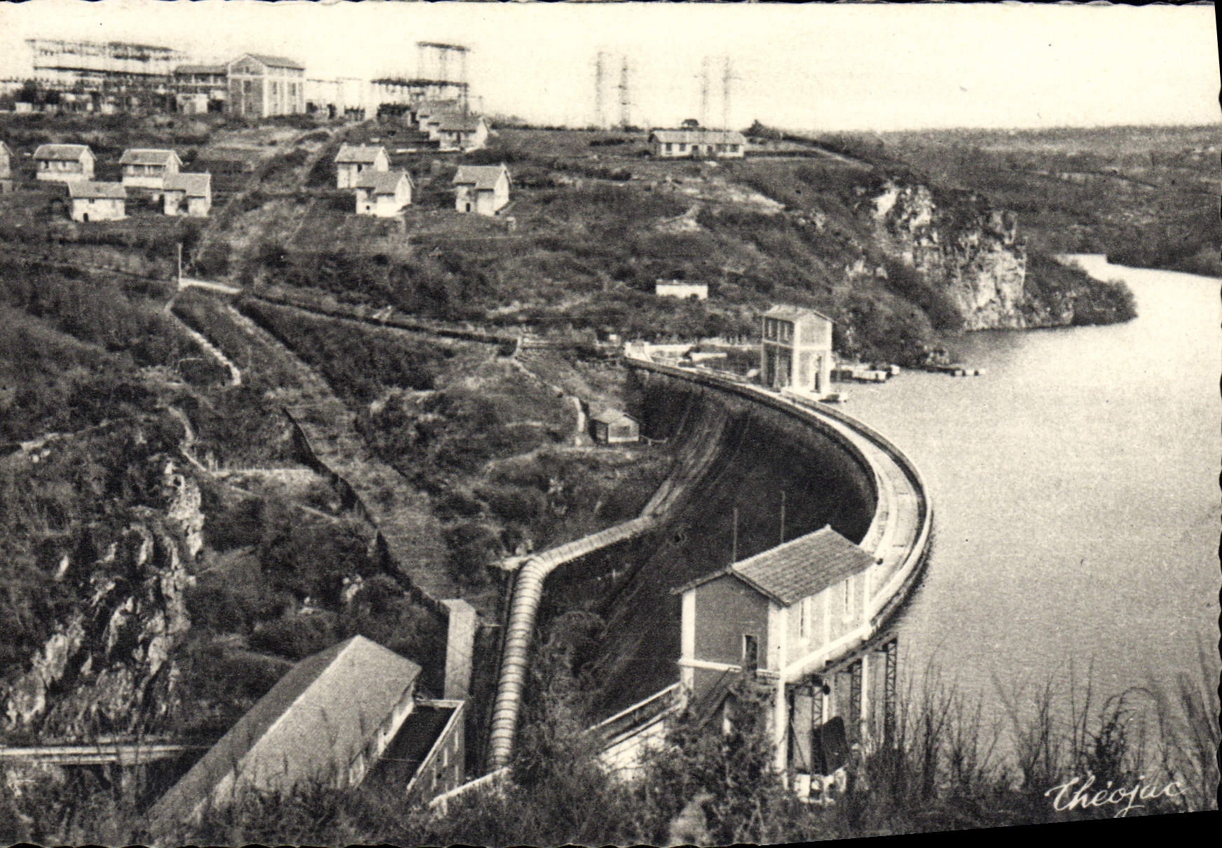 POSTAL de la VENDIMIA que para D Eguzon junto