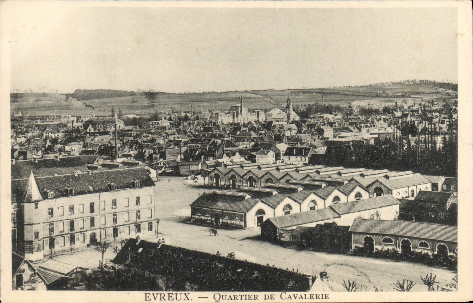 VINTAGE POSTCARD Evreux District Of Cavalry Militaria Horse