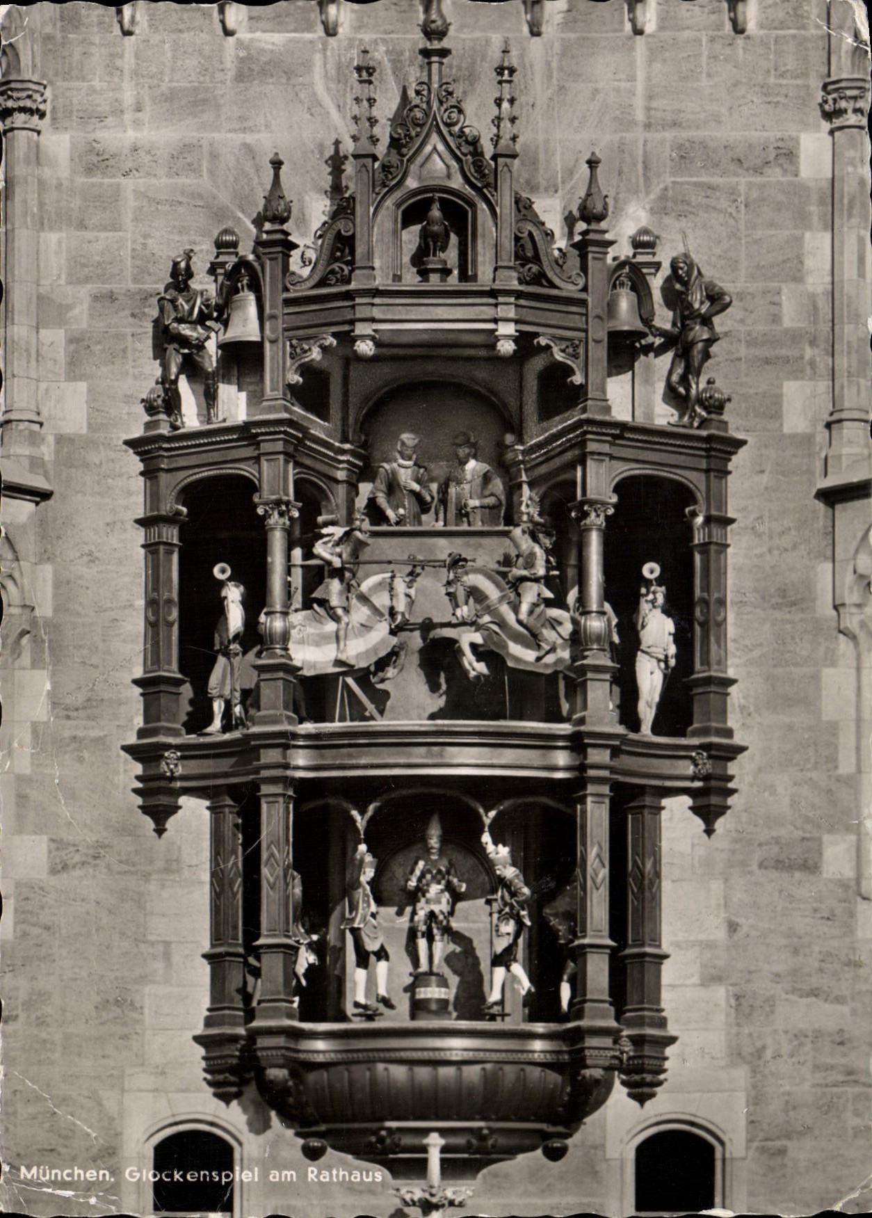 CPM Munchen Glockensplel Am Rathaus