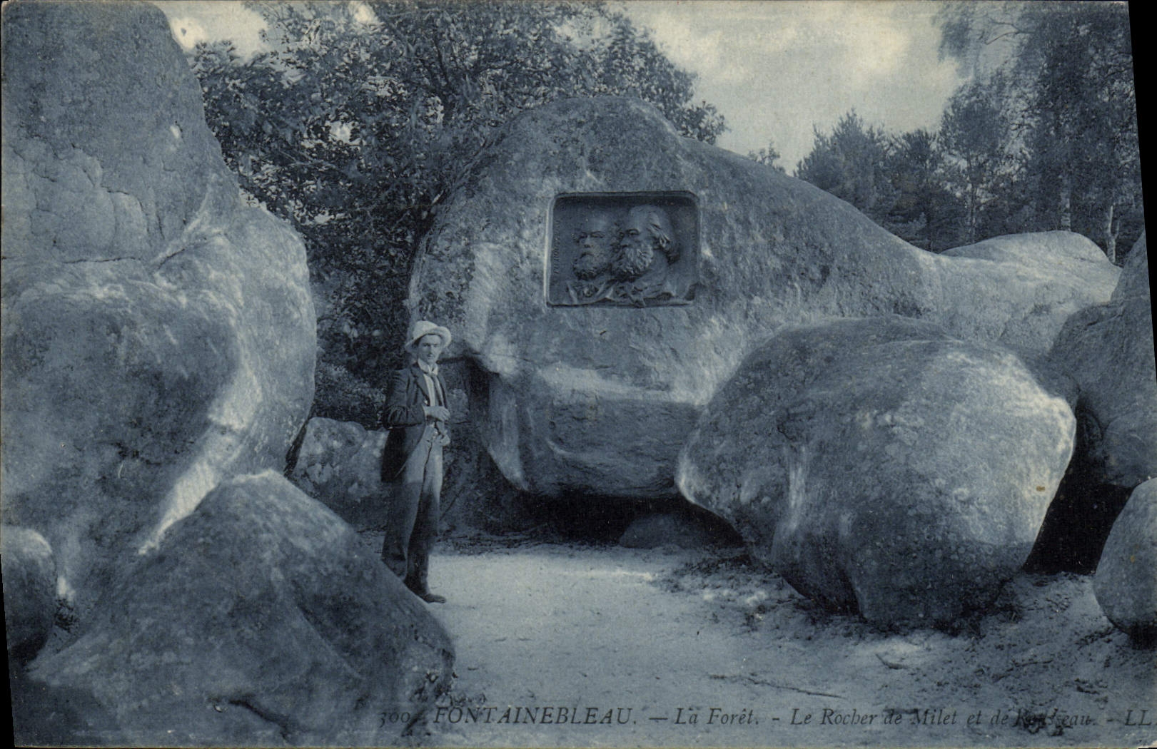 CPA Fontainebleau La Foret Le Rocher de Millet et de Rousseau