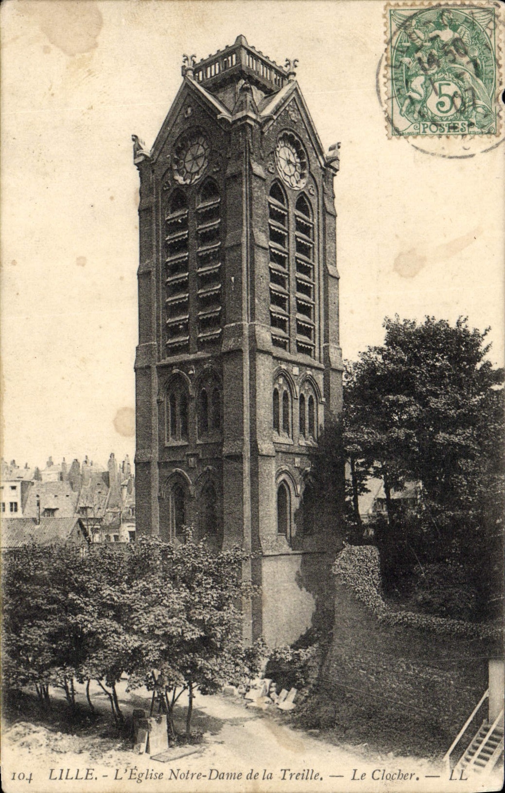 VINTAGE POSTCARD Lille the Notre Dame Church Of the Treillised vineyard the bell-tower