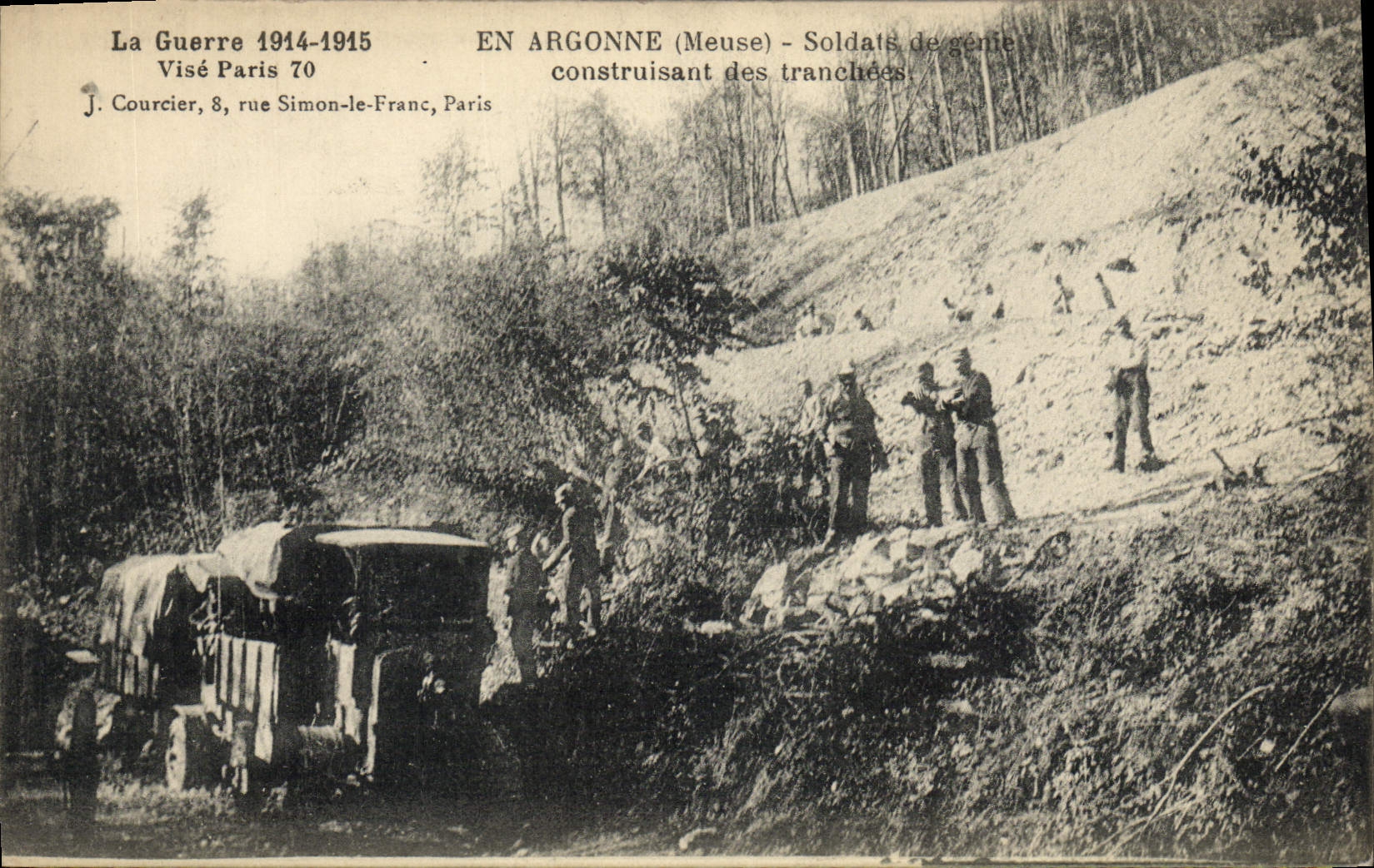 CPA En Argonne Soldats De Genie construisant des tranchees Militaria