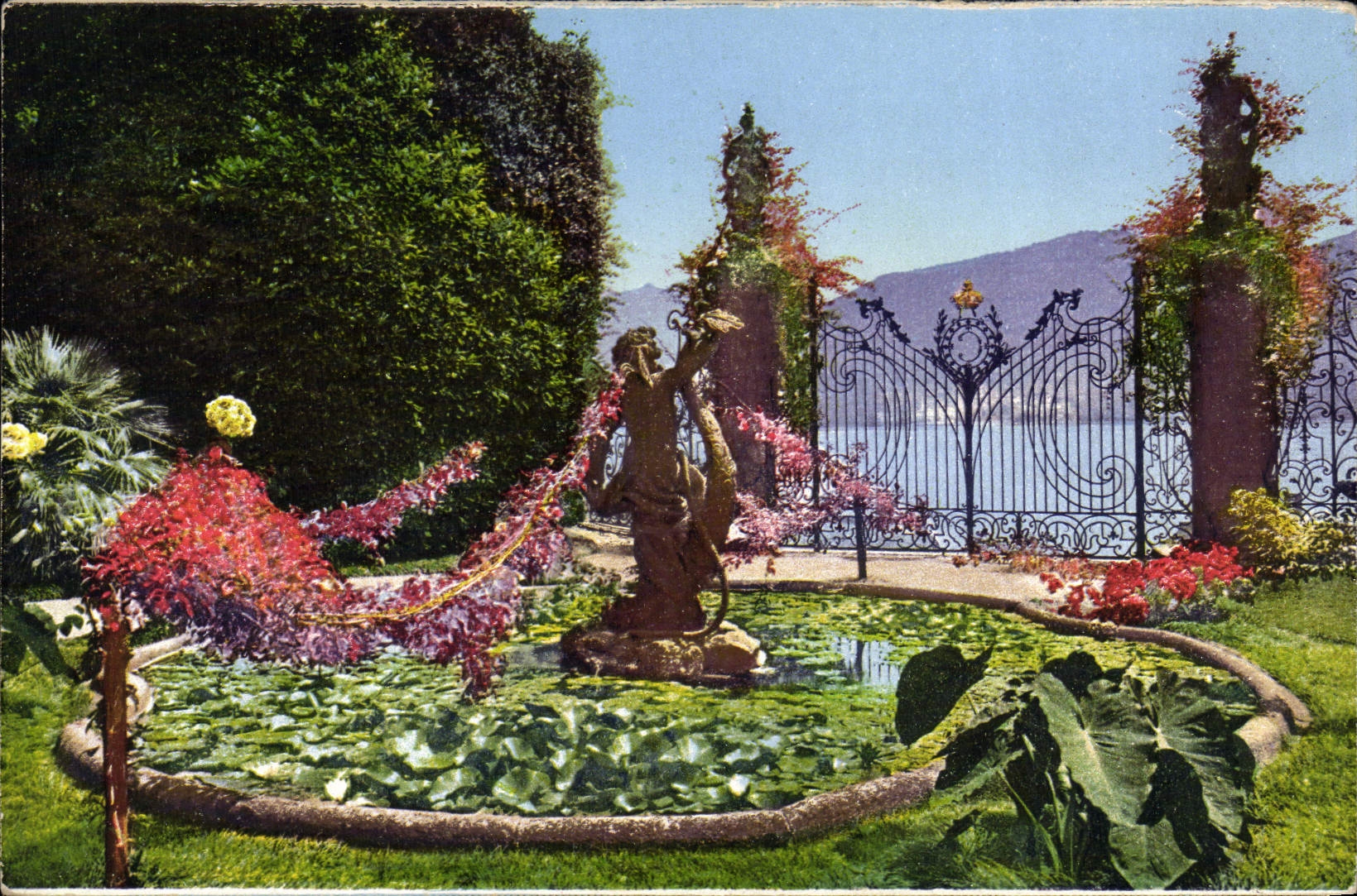 VINTAGE POSTCARD Villa Carlotta Entrata