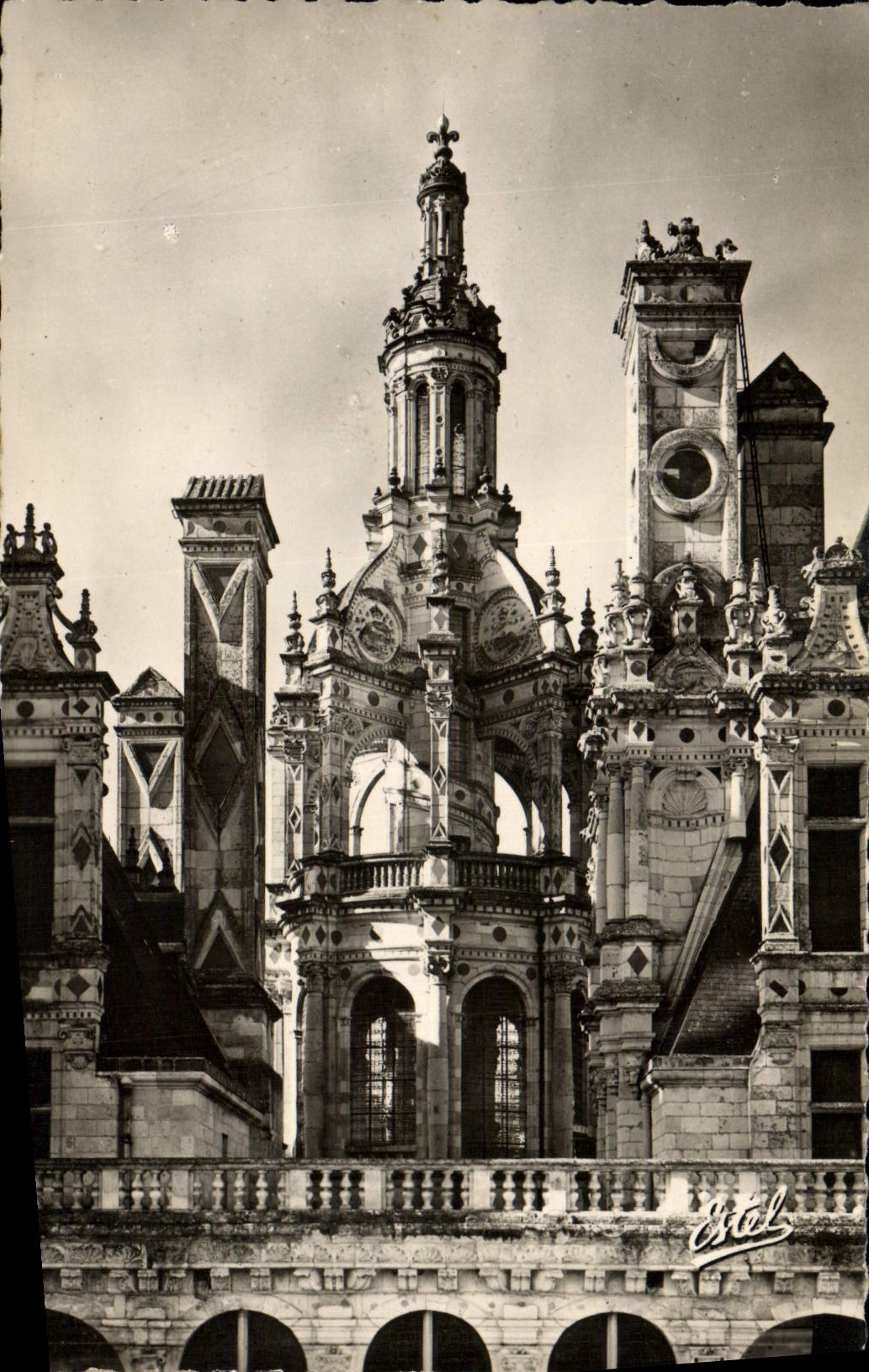 CPM Chateau De Chambord La Lanterne