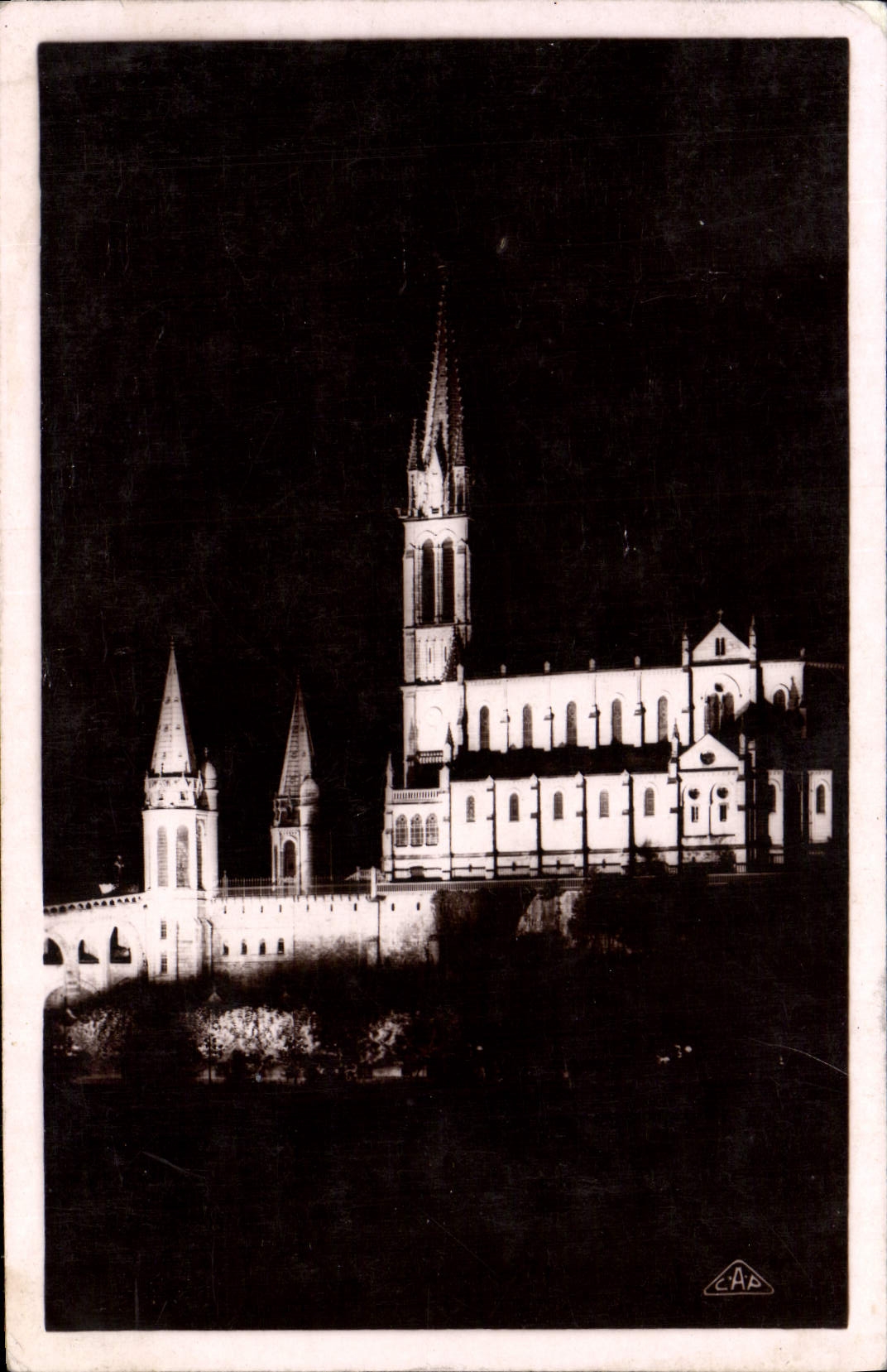 MODERN CARD Heavy the Illuminee Basilica
