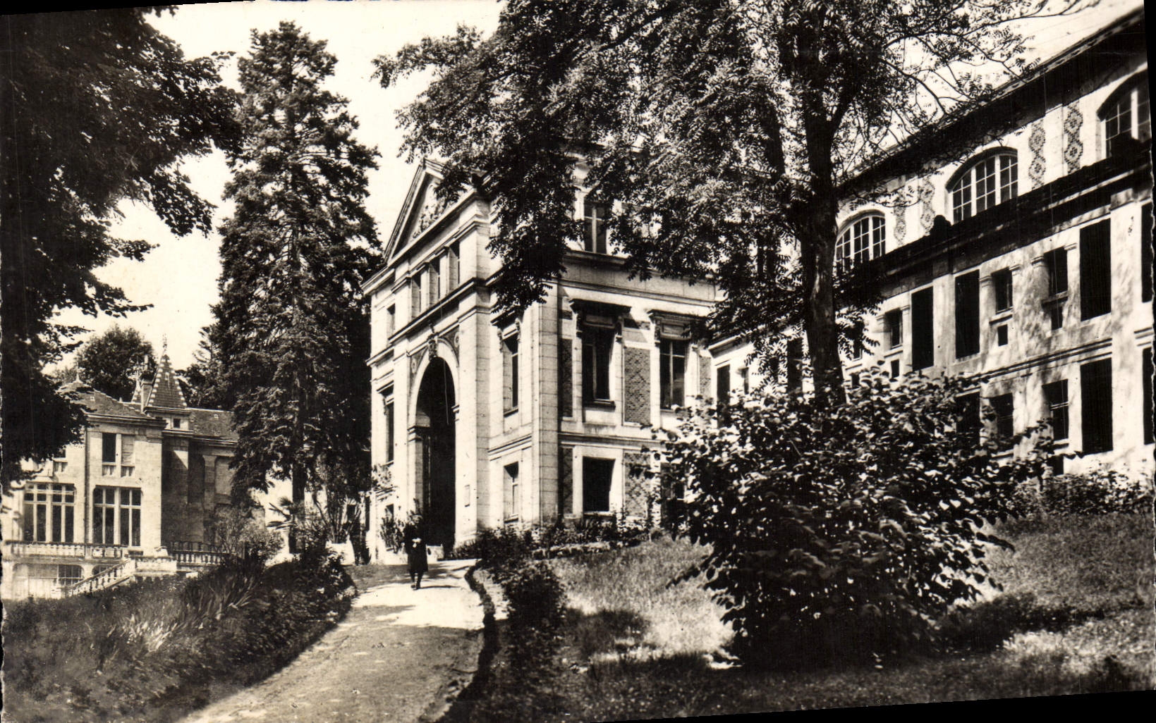 CPM Bourbon L'Archambault L'Etablissement Thermal et le casino