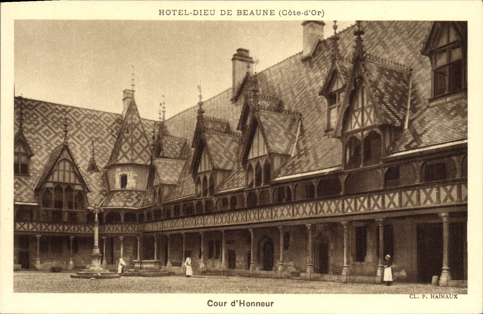 CPA Hotel Dieu De Beaune Cour d'honneur