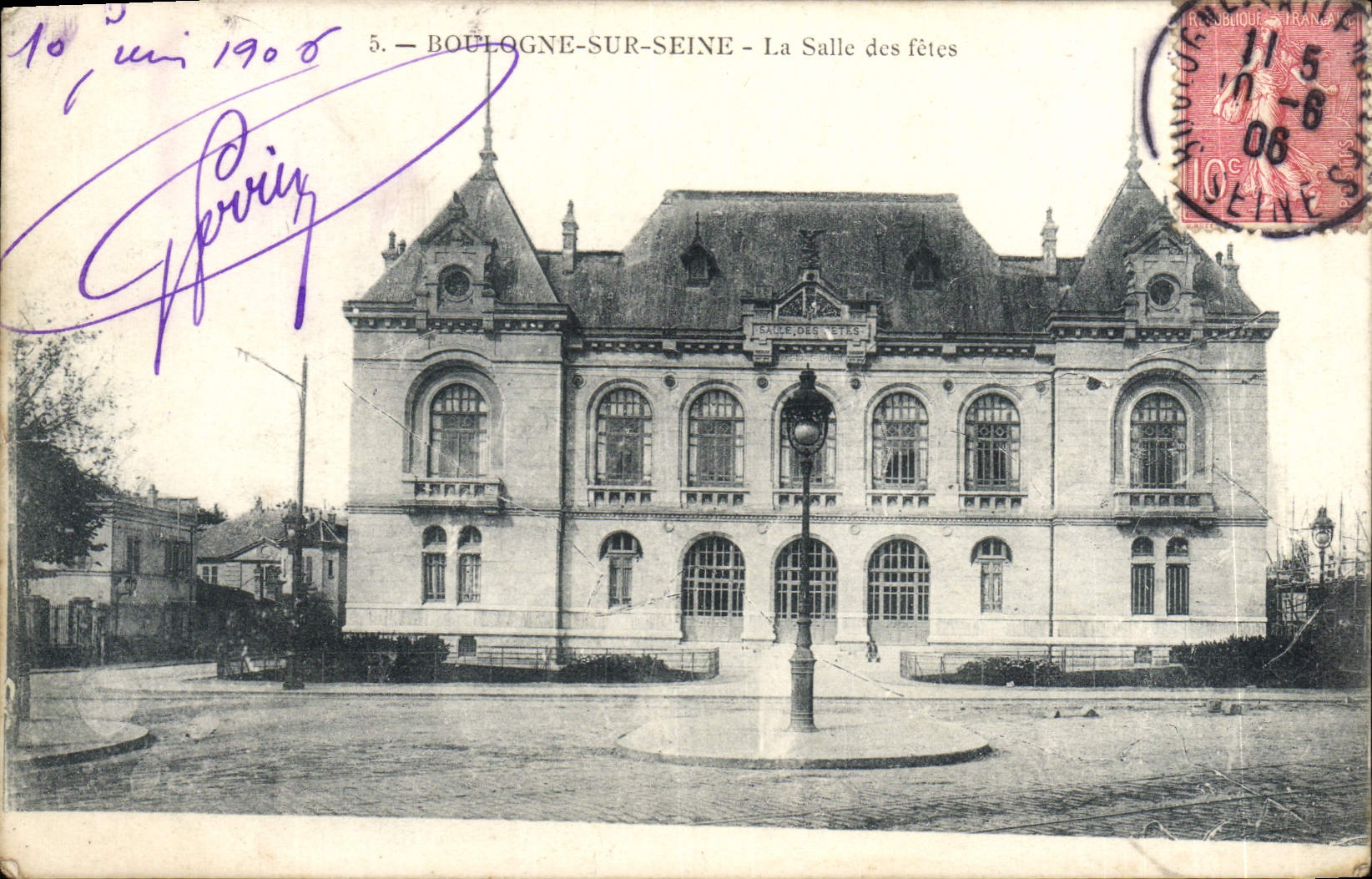 VINTAGE POSTCARD Boulogne On the Seine the Village hall