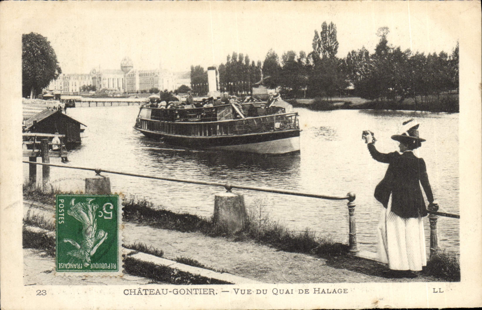 VINTAGE POSTCARD Gontier Castle Seen Of the Quay Of Towing Boat