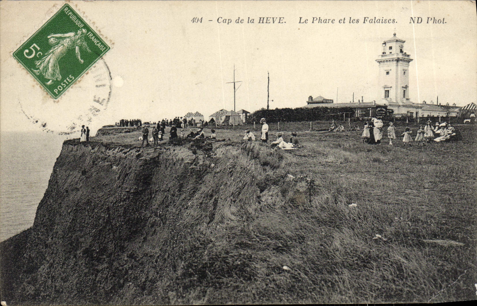 CPA Cap de La Heve Le Phare et les Falaises