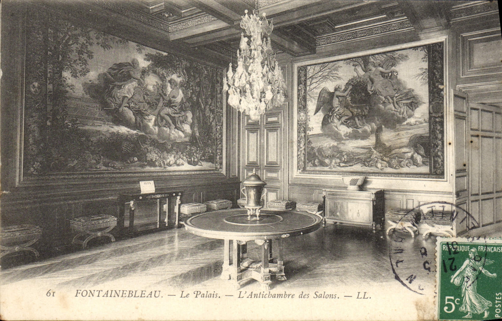 VINTAGE POSTCARD Palate De Fontainebleau the palate the anteroom of the living rooms