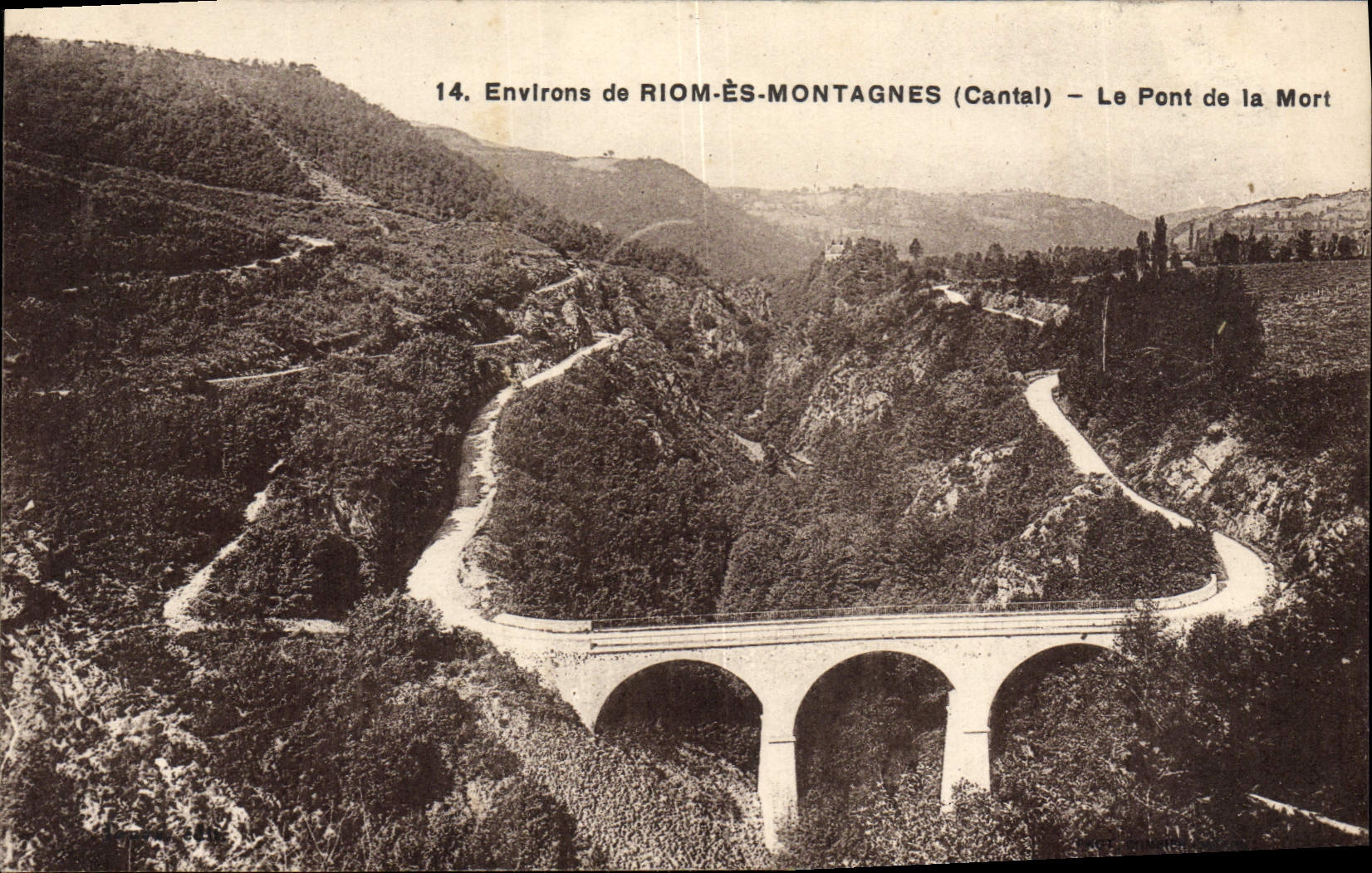 VINTAGE POSTCARD Surroundings of Riom Es Mountains the Bridge of Death