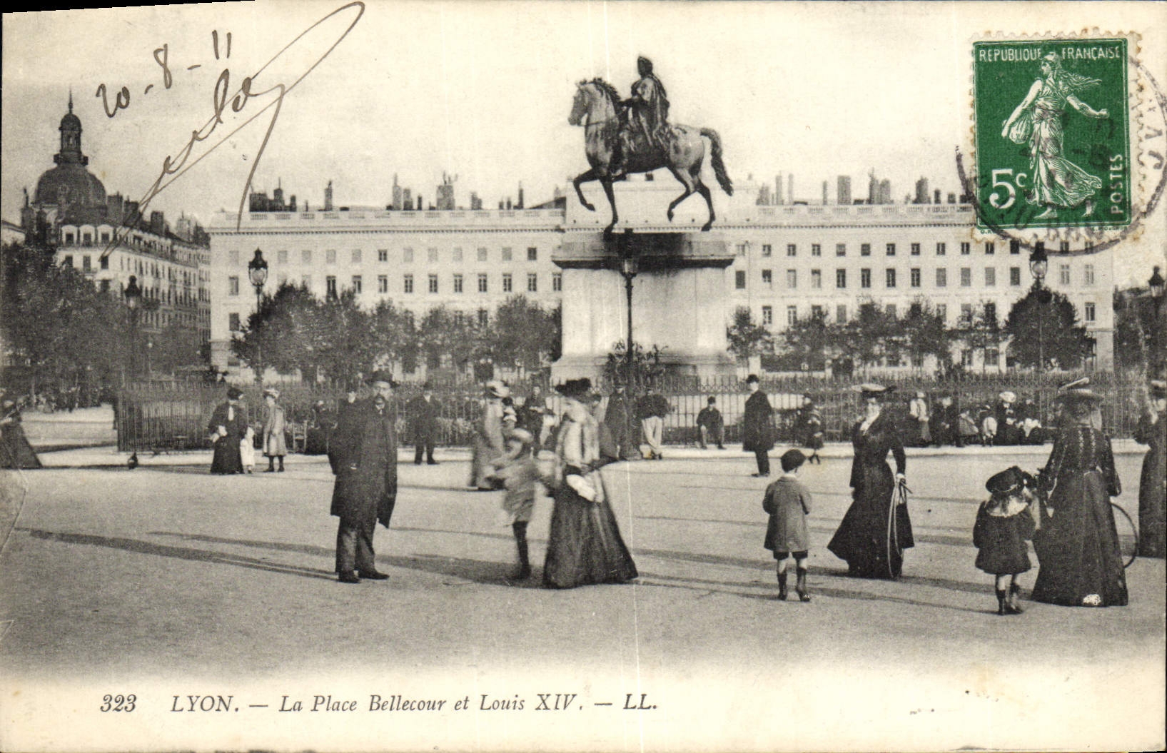 POSTAL Lyon de la VENDIMIA el lugar Bellecour y Louis XIV