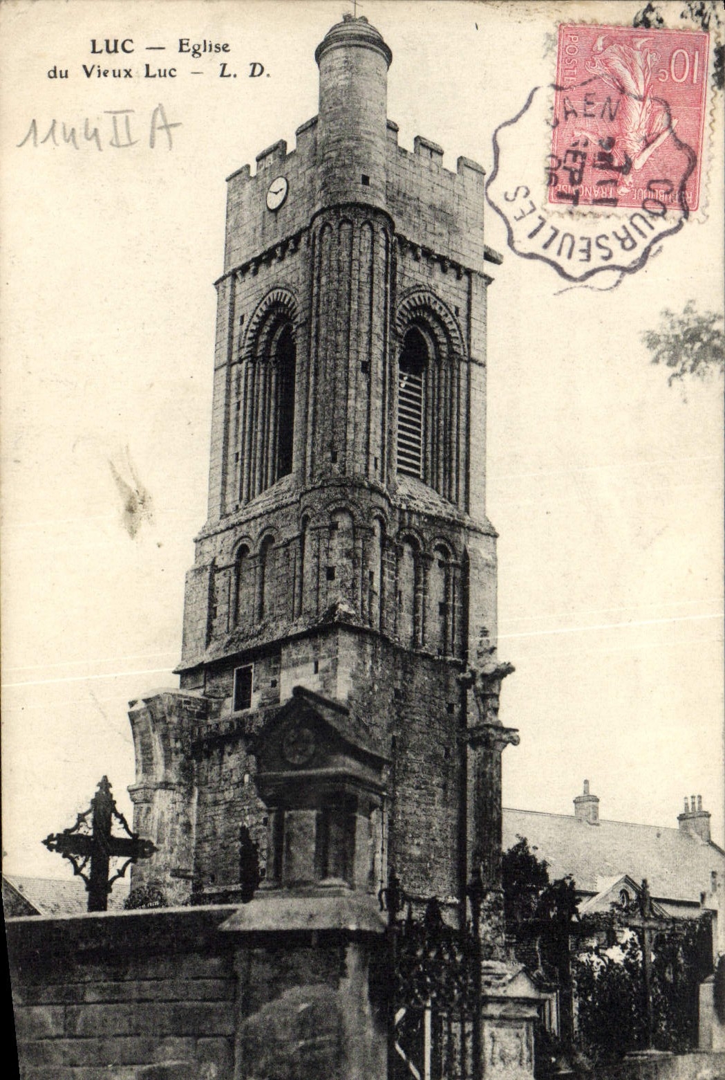 VINTAGE POSTCARD Luc Church Of the Luc Old man