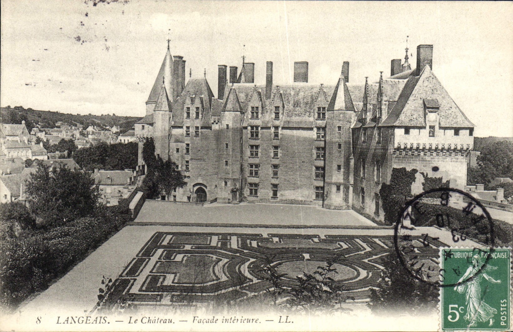 VINTAGE POSTCARD Langeais the Castle Interior Frontage