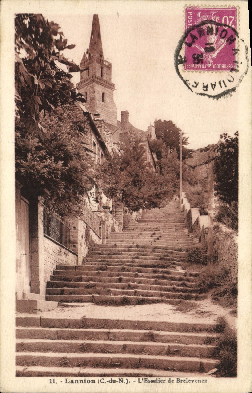 VINTAGE POSTCARD Lannion the Staircase of Brelevenez