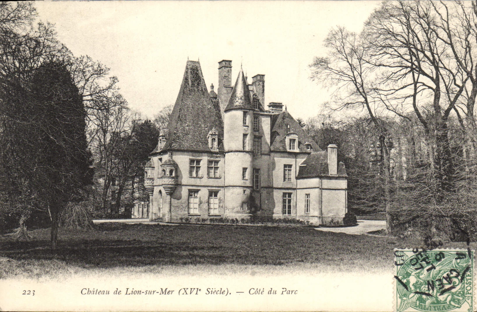 VINTAGE POSTCARD Castle of Lion sur Mer Dimension of the park