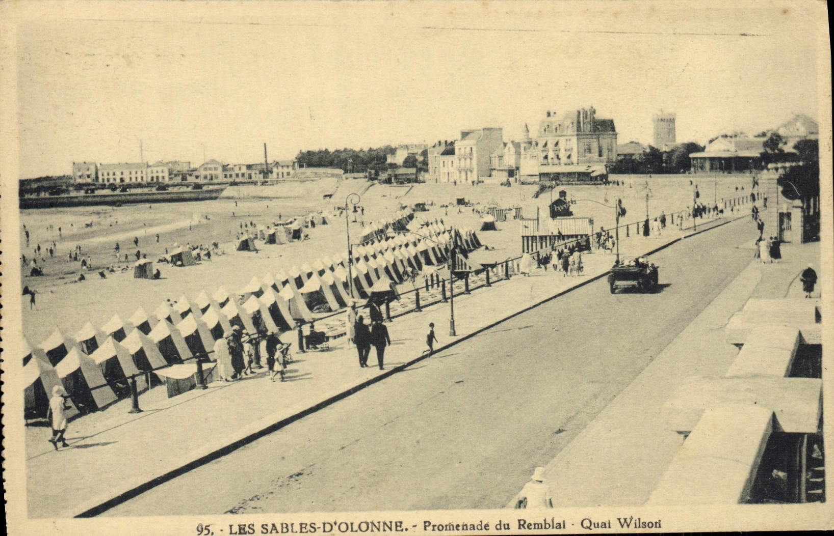 Caminata de la POSTAL de la VENDIMIA Sables d'Olonne del terraplén Wilson Quay